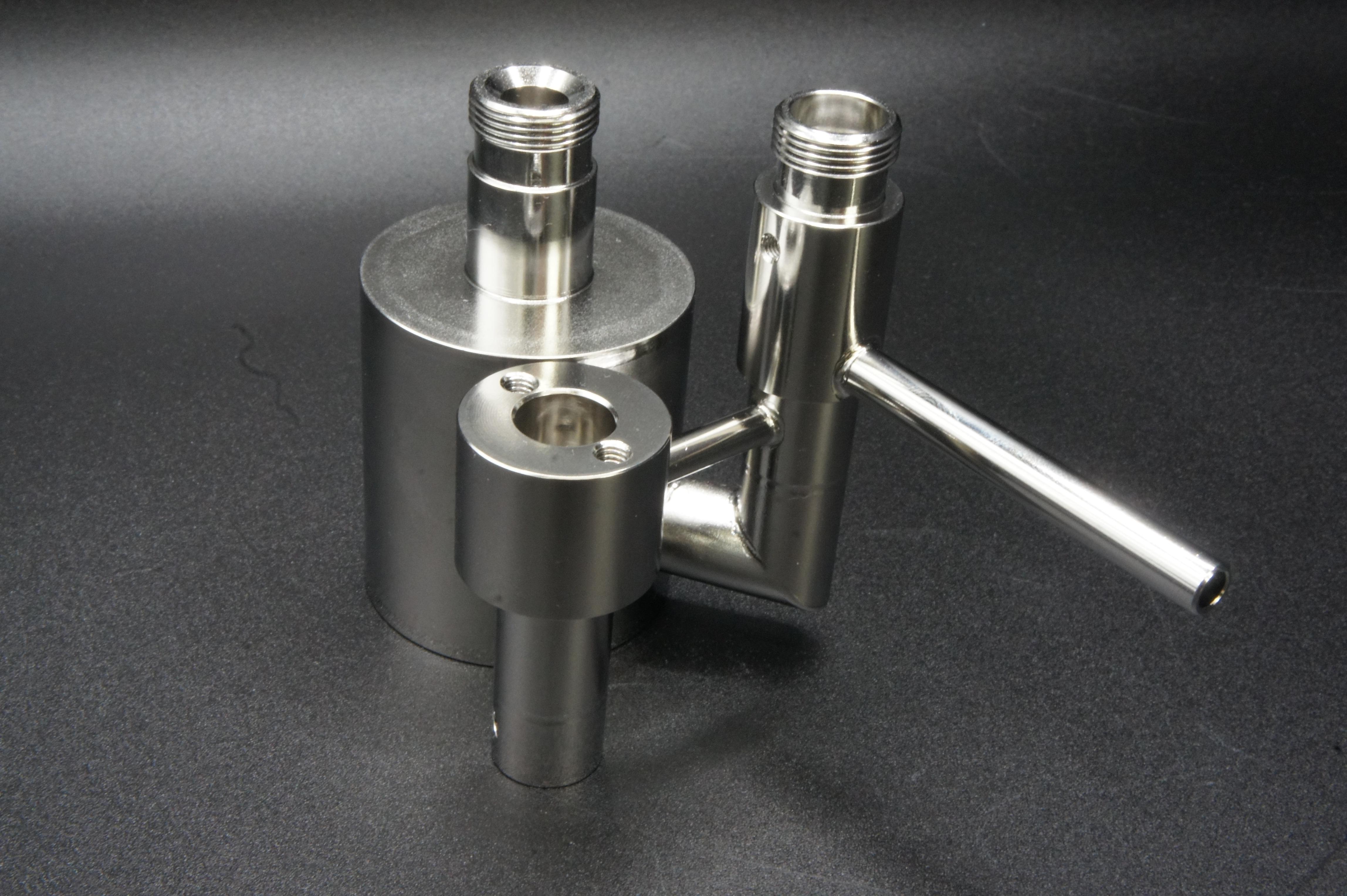 Analytical equipment gas inlet