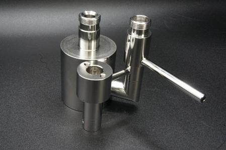 Analytical equipment gas inlet