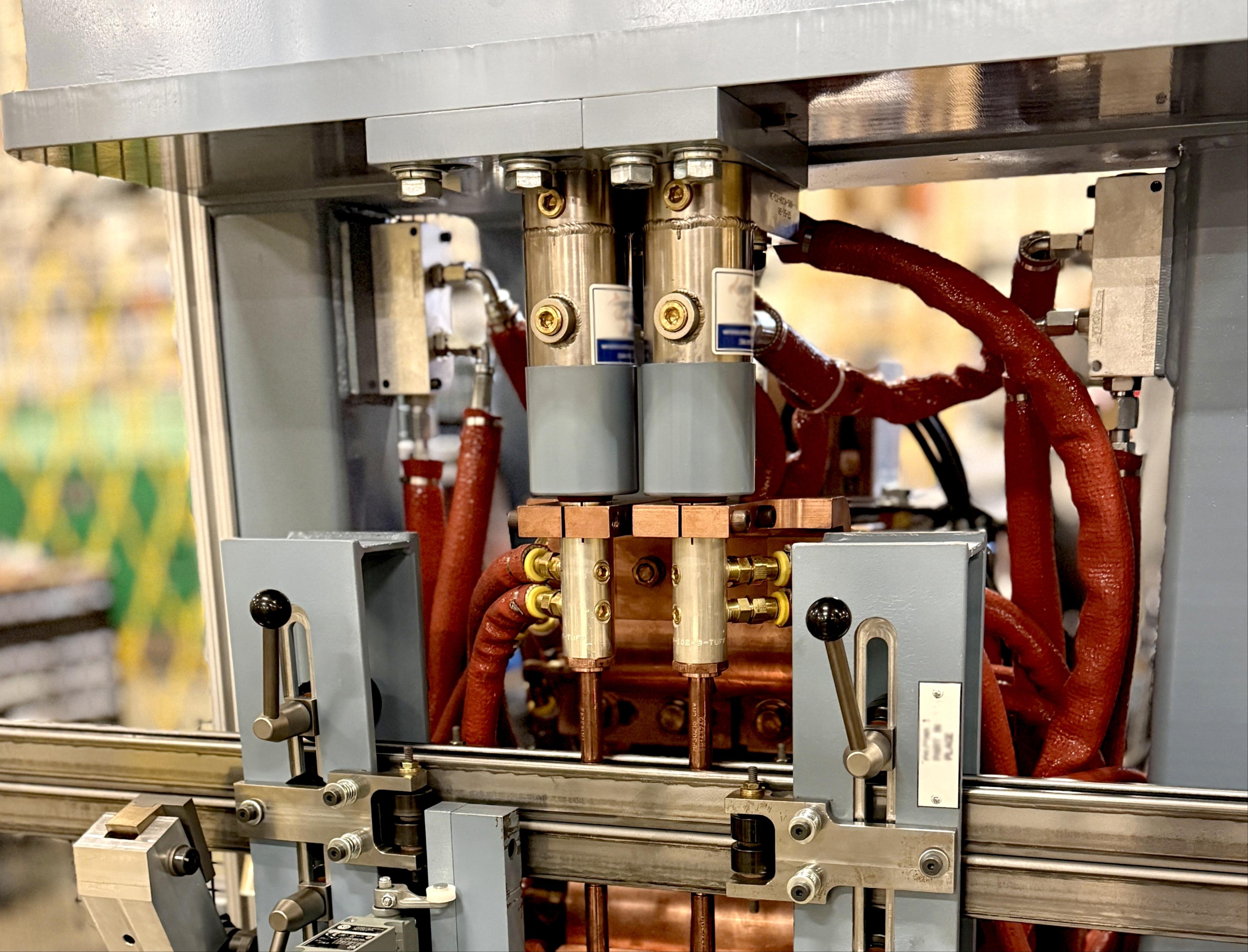 Back-to-Back Strut Welding System