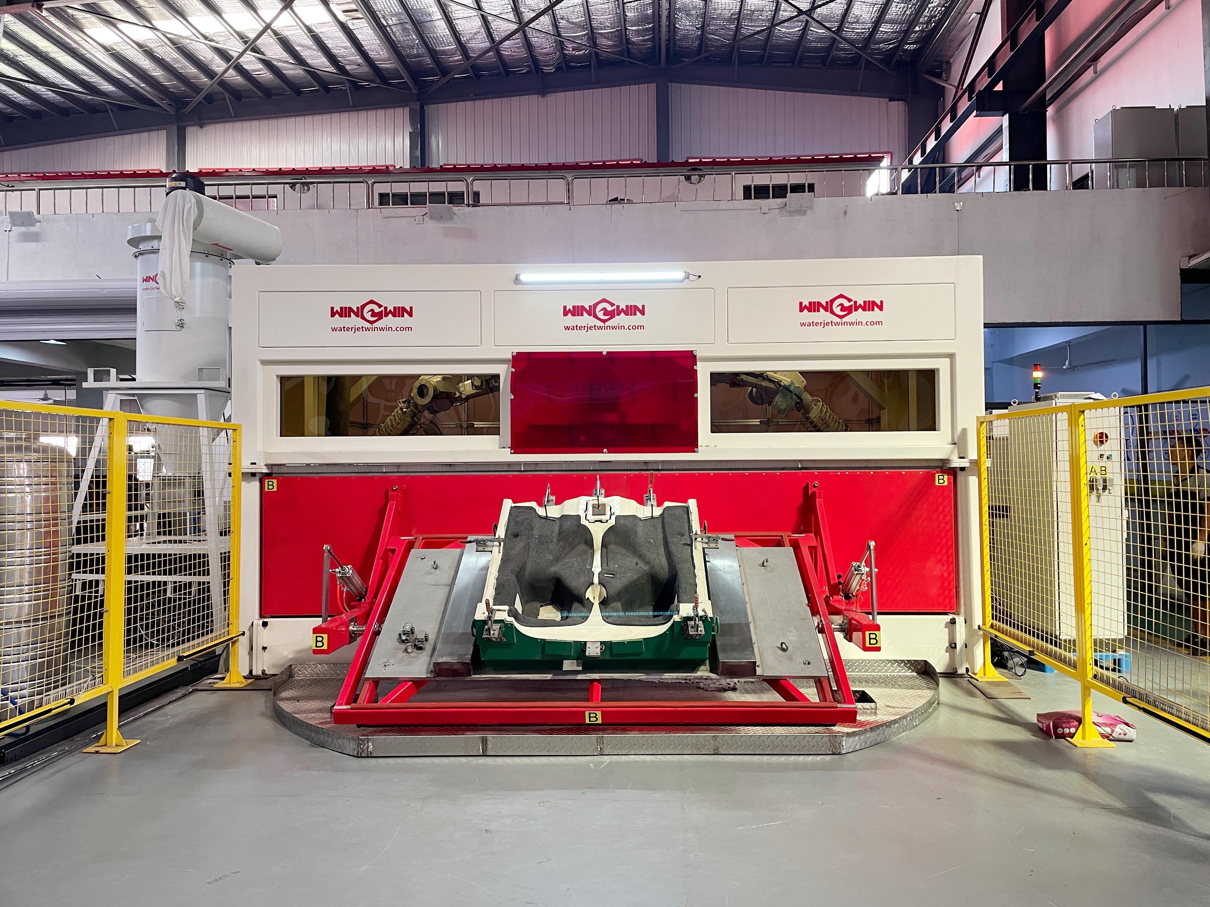 Robotic waterjet cutting system