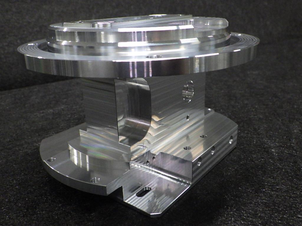 Vacuum-compatible stage